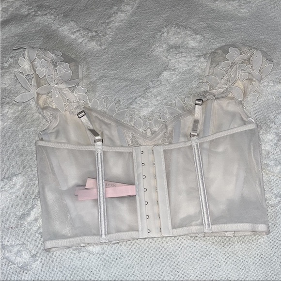 New!! Victoria’s Secret Corset Top With Boning & Large Floral Detail Sz M White - Picture 8 of 9